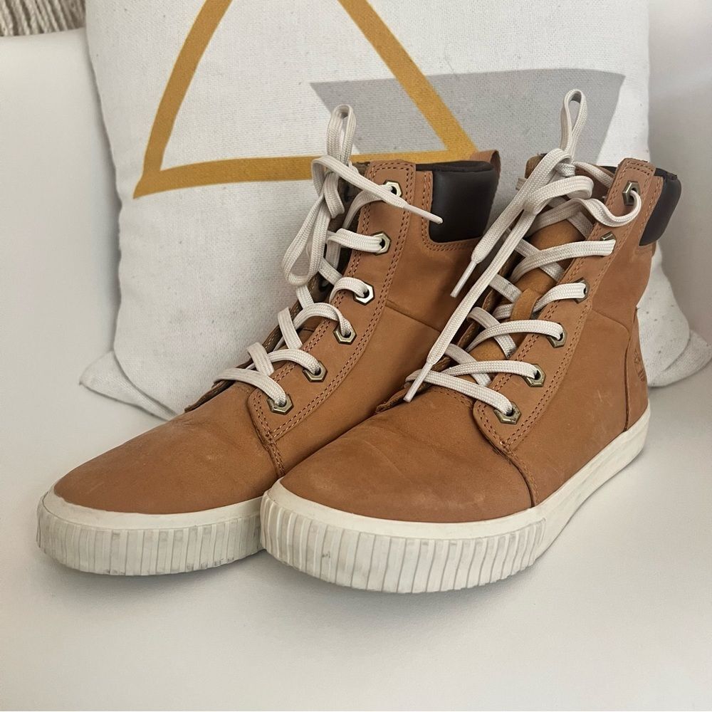 Timberland Skyla Bay Logo Round Toe Lace Up Boots US 7 EU 38 EUC